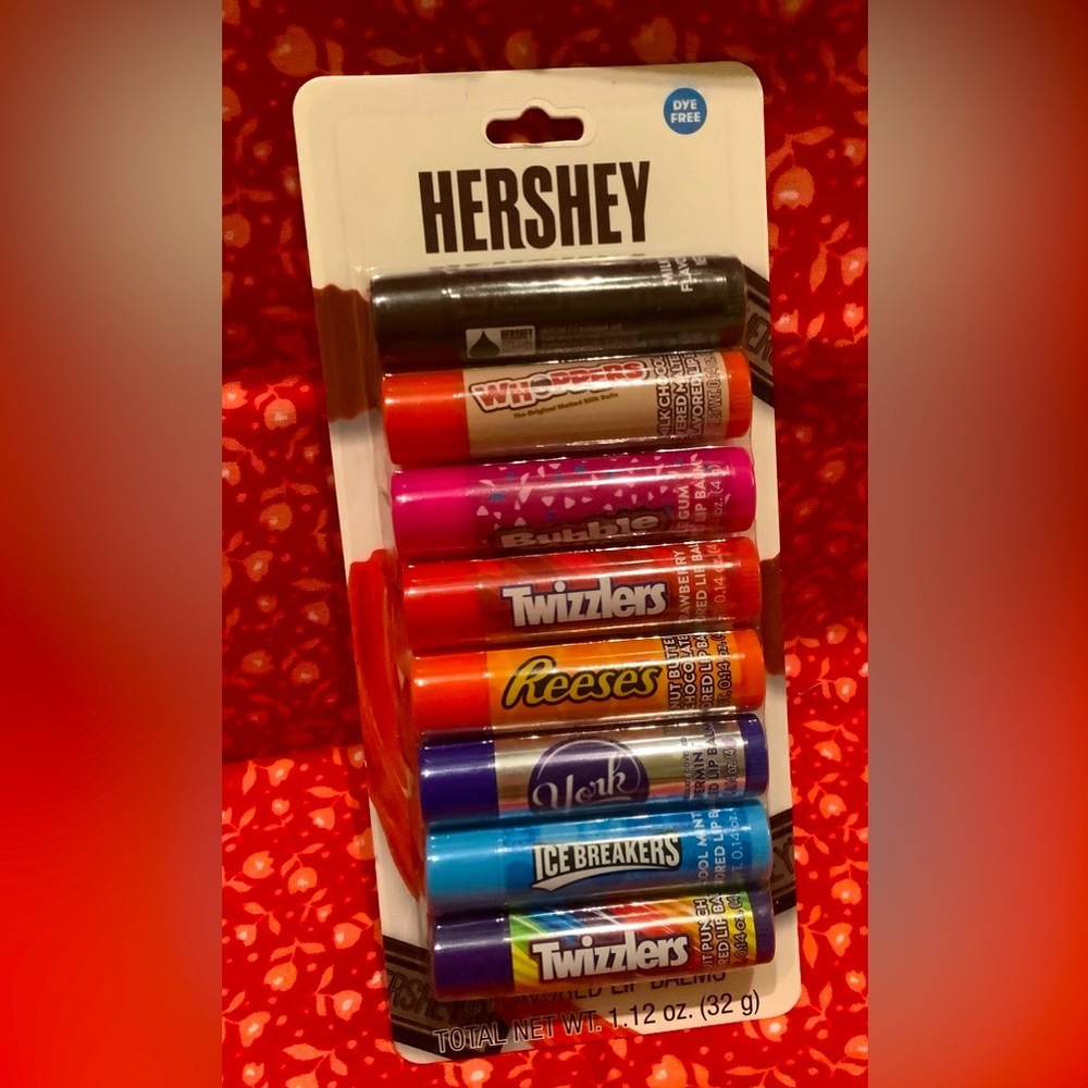 New! ❤️🍫HERSHEY🍫❤️ 8 Flavored Lip Balm Set, Reese’s, Whoppers, York, Twizzlers